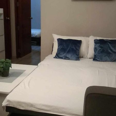 2-Bedroom Boutique City Condo - Newly Renovated! Cebu Exteriör bild
