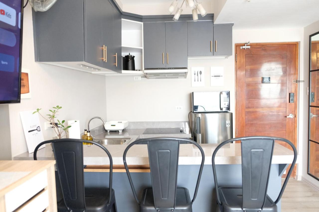 2-Bedroom Boutique City Condo - Newly Renovated! Cebu Exteriör bild