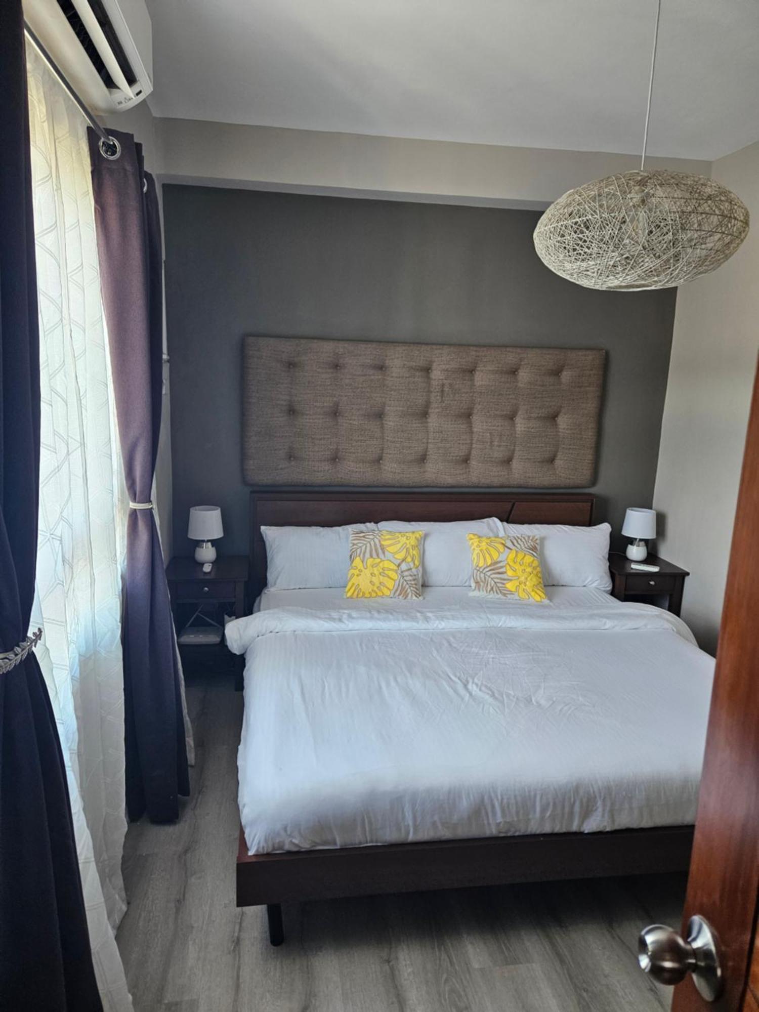 2-Bedroom Boutique City Condo - Newly Renovated! Cebu Exteriör bild