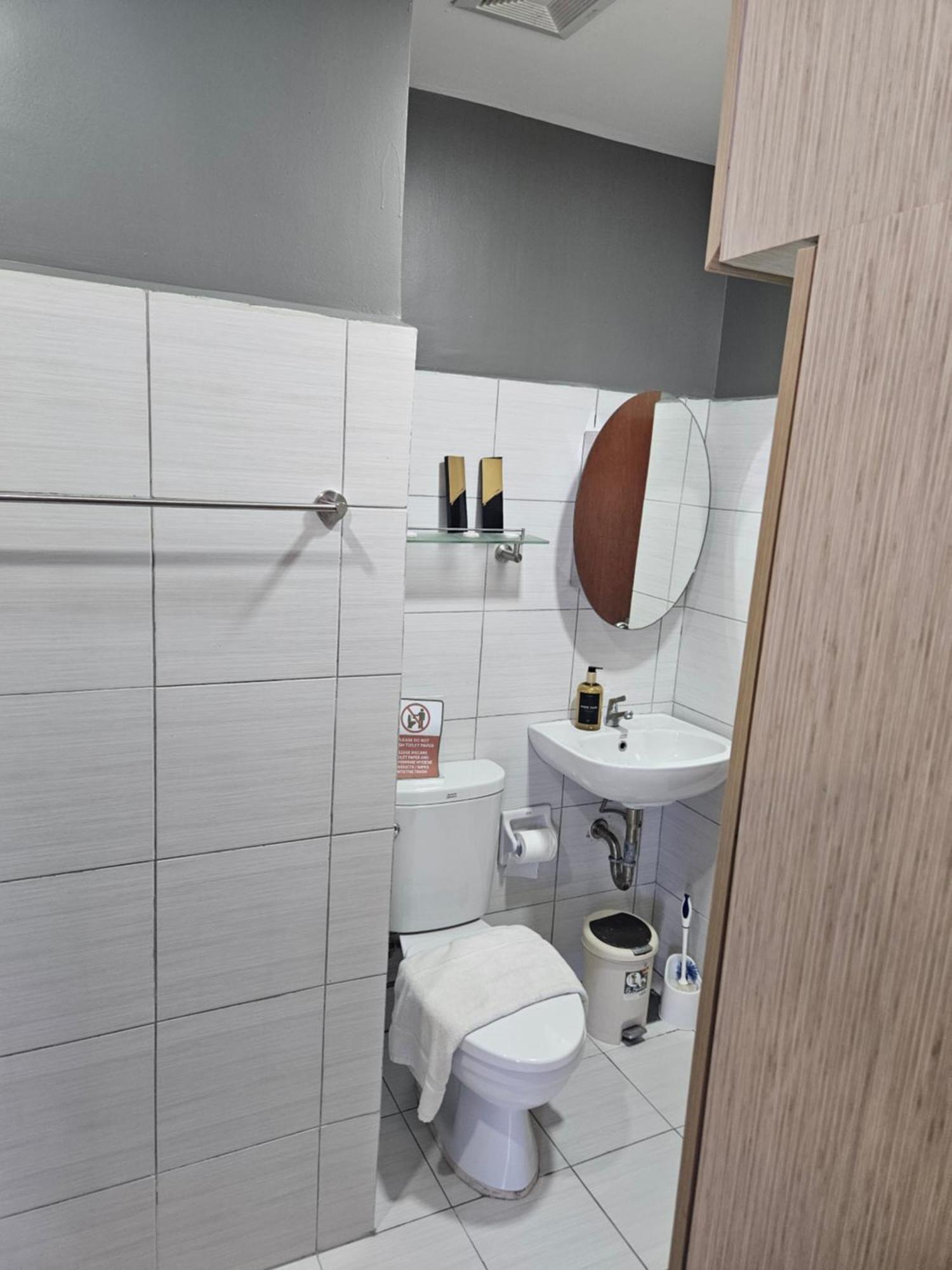 2-Bedroom Boutique City Condo - Newly Renovated! Cebu Exteriör bild